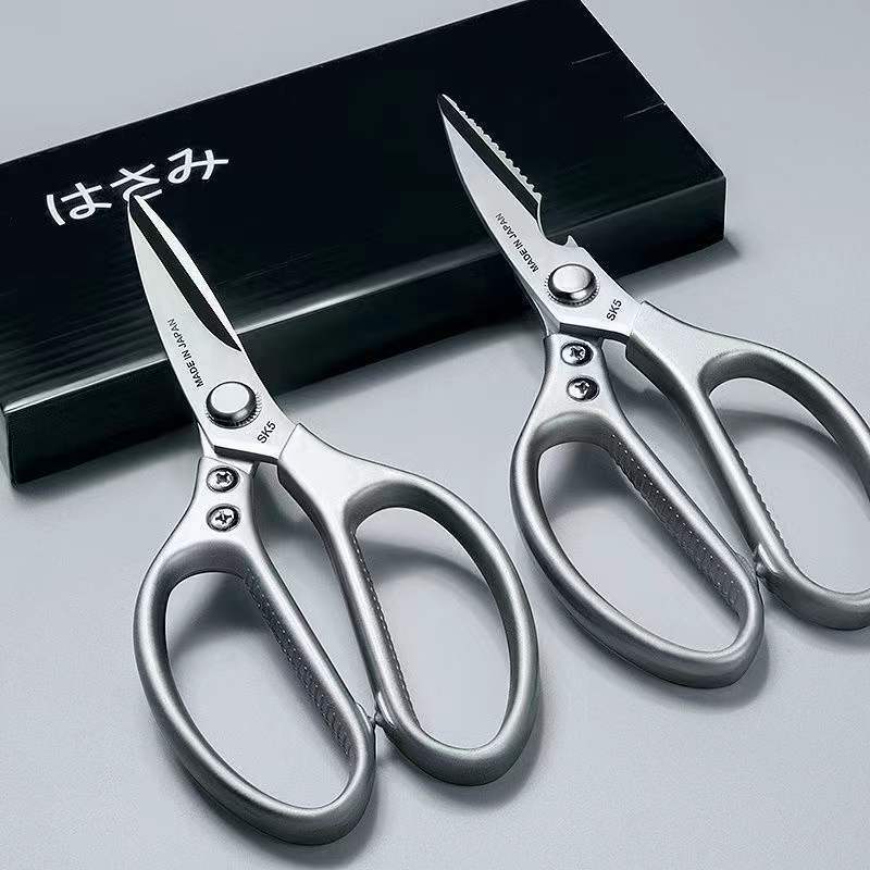 Sk5 Scissors Multifunctional Stainless Steel Kitchen Scissors Household Roasting Auxiliary Scissors Aluminium Handle Chicken Bone Scissors
Sk5 Scissors Multifunctional Stainless Steel Kitchen Scissors Household Roasting Auxiliary Scissors Aluminium Handle Chicken Bone Scissors