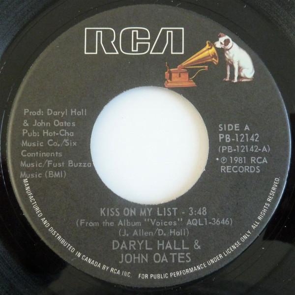 7inch Record DARYL HALL & JOHN OATES - Kiss On My List PB12142 RCA 1980 Canada Rock Used
7inch Record DARYL HALL & JOHN OATES - Kiss On My List PB12142 RCA 1980 Canada Rock Used