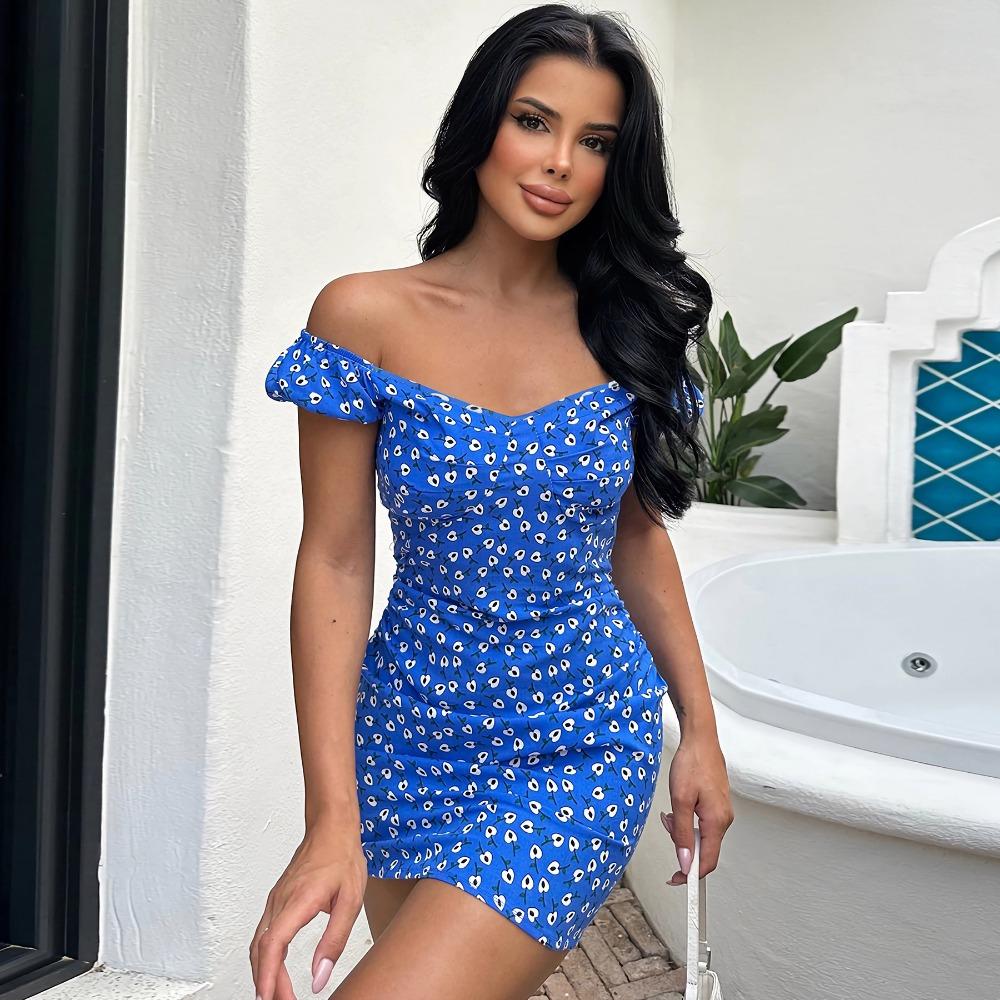 Универсальное и облегающее короткое платье с V-образным вырезом и цветочным принтом S синий
Универсальное и облегающее короткое платье с V-образным вырезом и цветочным принтом S синий