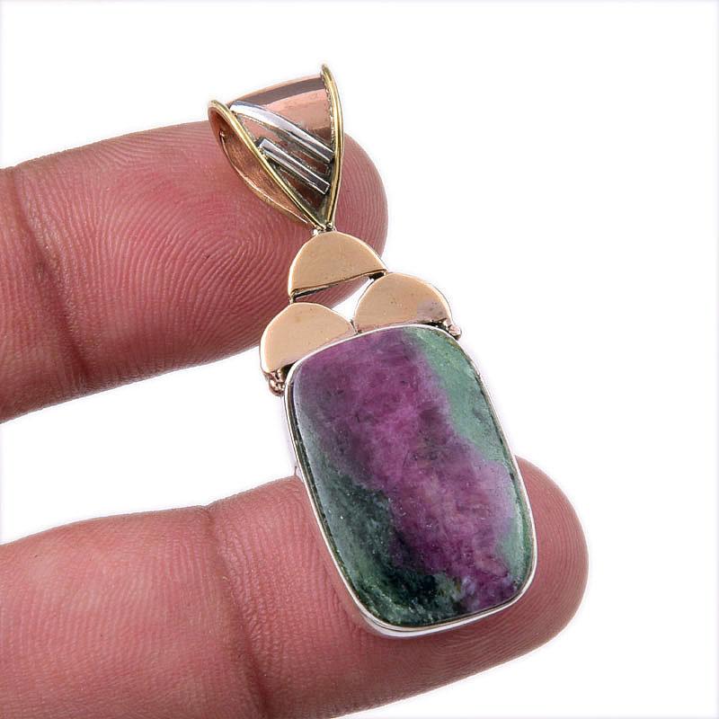 Подарочный двухцветный кулон Ruby In Zoisite, созданный в лаборатории стерлингового серебра 925 пробы, 1,75 дюйма, B3F13
Подарочный двухцветный кулон Ruby In Zoisite, созданный в лаборатории стерлингового серебра 925 пробы, 1,75 дюйма, B3F13