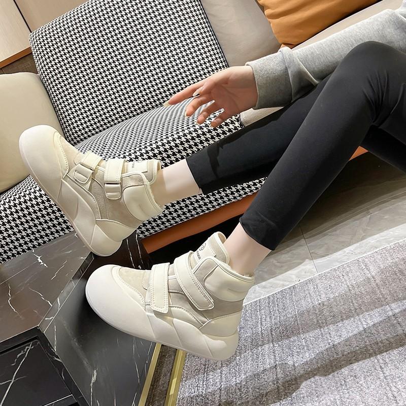 2024 autumn and winter new women s shoes European and American thick-soled velvet Martin boots Velcro sports cotton boots bread snow boots 35 чёрный
2024 autumn and winter new women s shoes European and American thick-soled velvet Martin boots Velcro sports cotton boots bread snow boots 35 чёрный