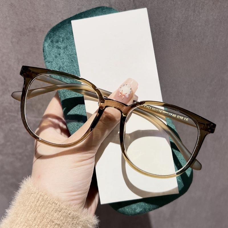 Простые очки в черной оправе в стиле знаменитостей, женские универсальные очки для похудения, простые очки с защитой от синего света, мужские сверхлегкие очки для близорукости, оправа
Простые очки в черной оправе в стиле знаменитостей, женские универсальные очки для похудения, простые очки с защитой от синего света, мужские сверхлегкие очки для близорукости, оправа