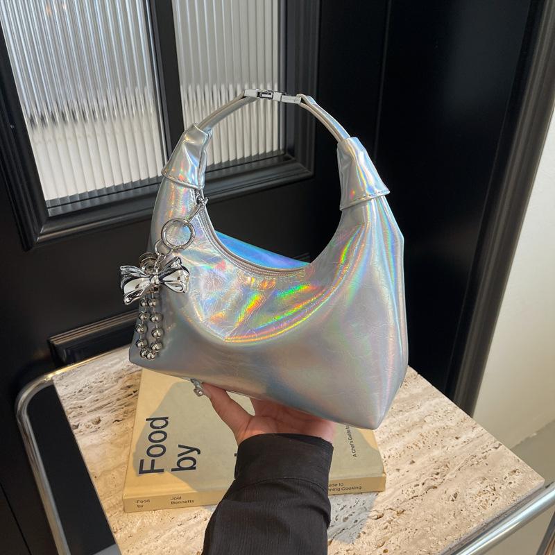Niche premium texture casual handbag women s new simple crescent bag versatile shoulder messenger bag
Niche premium texture casual handbag women s new simple crescent bag versatile shoulder messenger bag