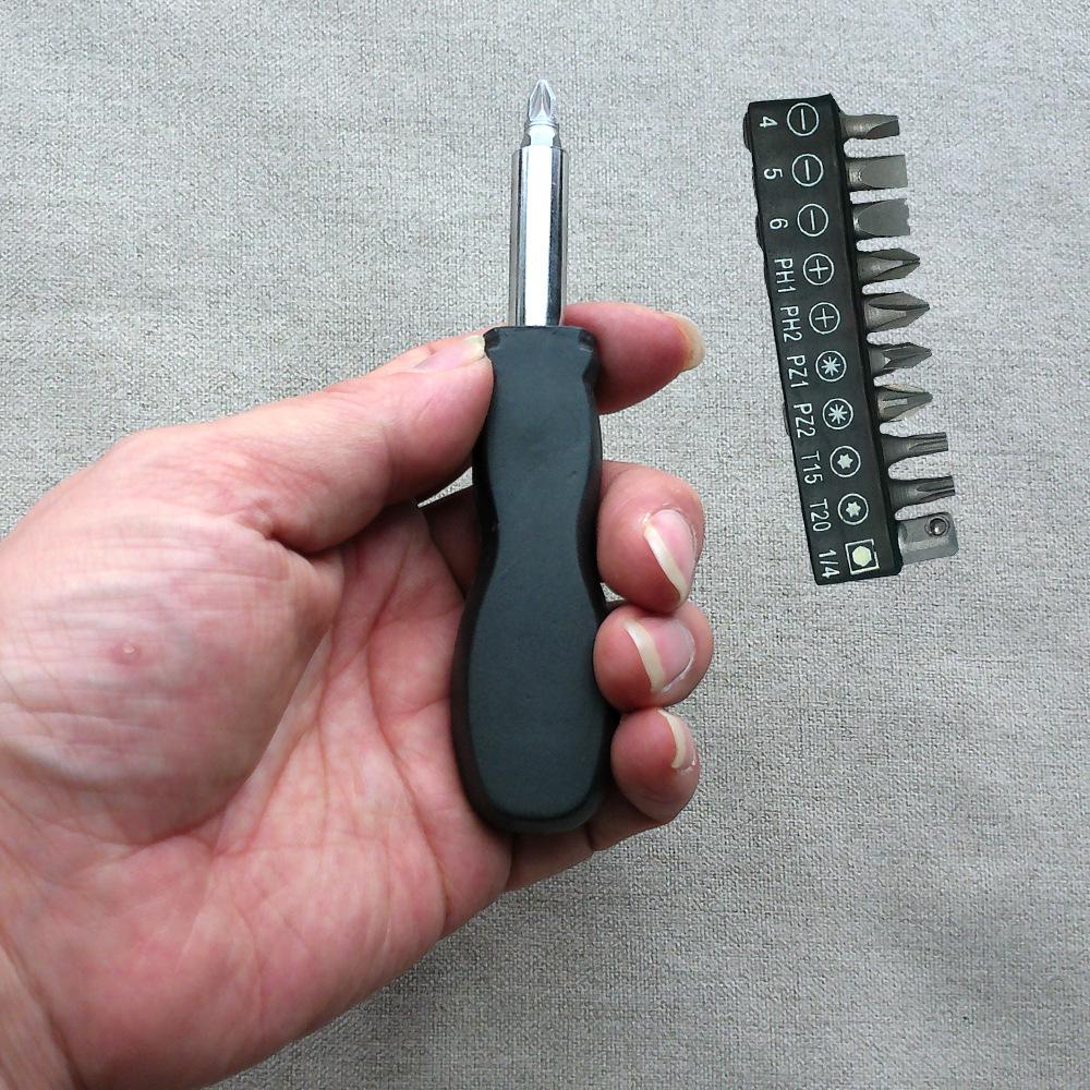 Компактная трещотка-отвертка L-образной формы с 36 зубьями для труднодоступных мест
Компактная трещотка-отвертка L-образной формы с 36 зубьями для труднодоступных мест