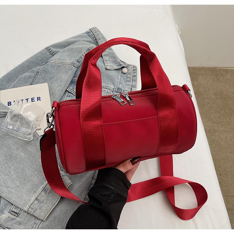 2025 spring new Korean niche high-end pillow bag messenger bag cute small bag commuter Boston bag бордовый
2025 spring new Korean niche high-end pillow bag messenger bag cute small bag commuter Boston bag бордовый