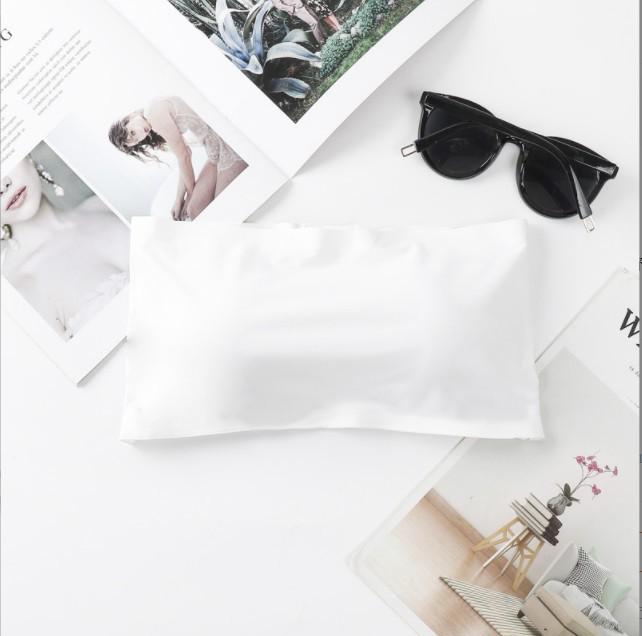 Women s Non-Slip Strapless Bandeau: Summer Ice Silk Base Layer with Anti-Exposure Chest Covering One Size
Women s Non-Slip Strapless Bandeau: Summer Ice Silk Base Layer with Anti-Exposure Chest Covering One Size