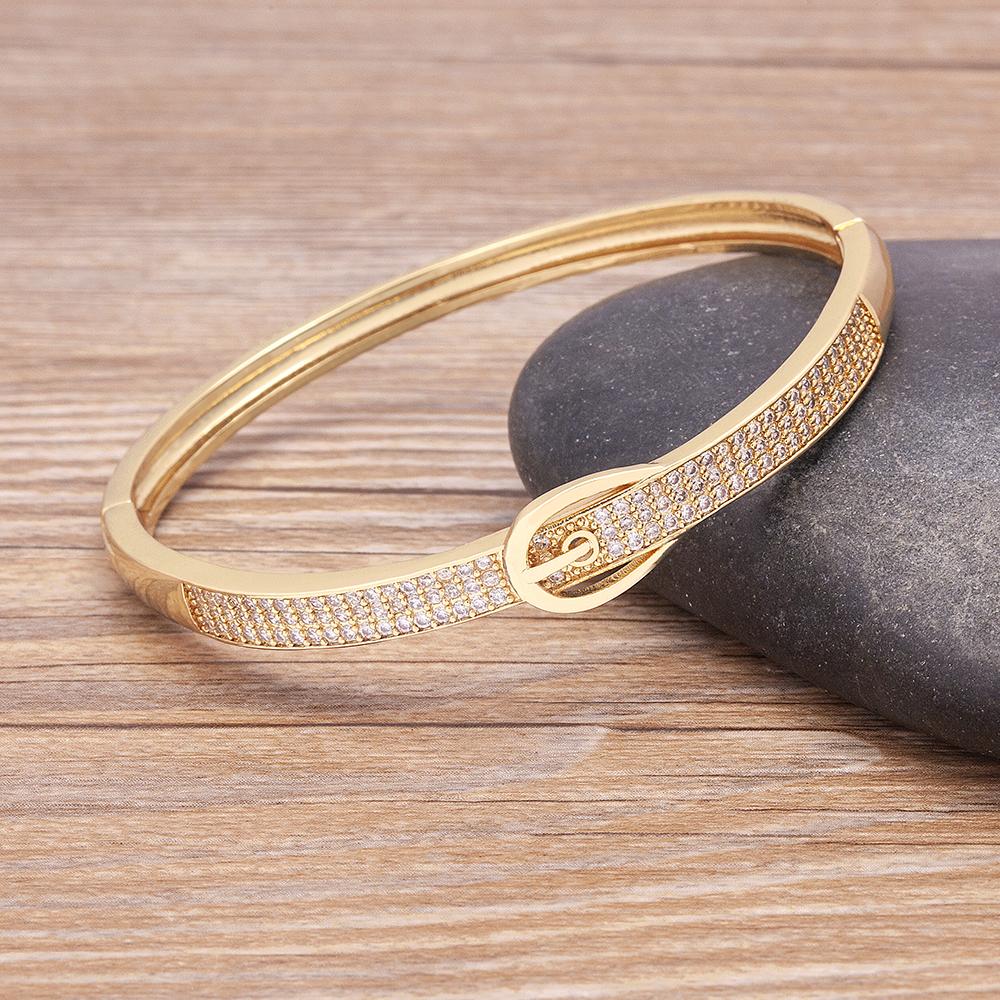 Nidin High Quality Geometric Creative Belt Buckle Design Cuff Zircon Bangle Bracelet For Woman Fashion Party Holiday Jewelry 56-58mm
Nidin High Quality Geometric Creative Belt Buckle Design Cuff Zircon Bangle Bracelet For Woman Fashion Party Holiday Jewelry 56-58mm