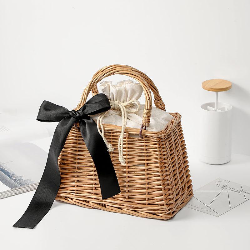 Handmade Women s Handbag Tassel Wicker Woven Straw Bag Female Summer Beach Bag Rattan Top-handle Tote Bohemian Square Bali Box
Handmade Women s Handbag Tassel Wicker Woven Straw Bag Female Summer Beach Bag Rattan Top-handle Tote Bohemian Square Bali Box