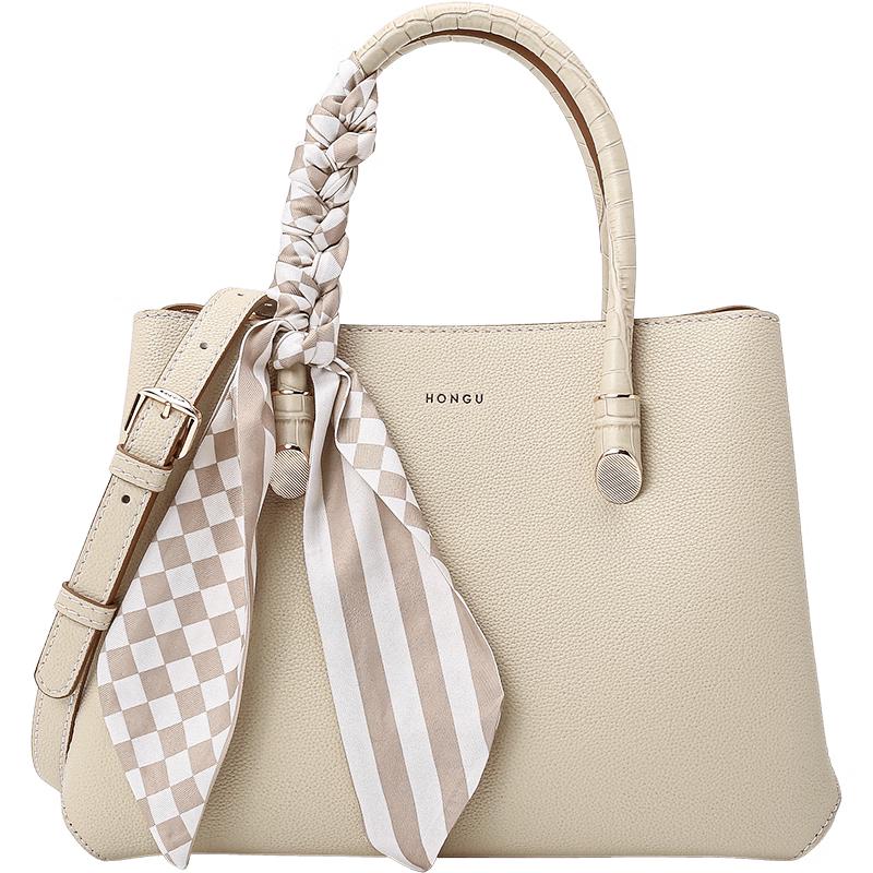 Женская сумка HONGGU из коровьей кожи в стиле Lady Dior со шарфом
Женская сумка HONGGU из коровьей кожи в стиле Lady Dior со шарфом