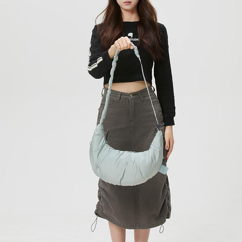 Adidas Women s Crossbody Bag JZ2144 MISC
Adidas Women s Crossbody Bag JZ2144 MISC