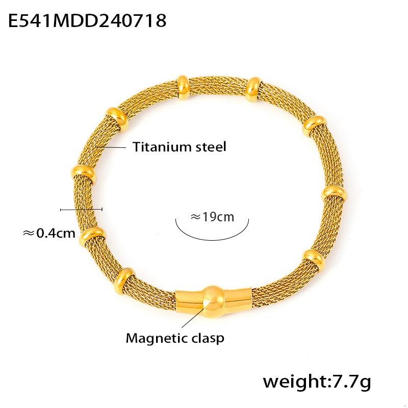 Gold Color Zinc Alloy Magnetic Fastener luxury Round Bracelets Fashion Stainless Steel Hollowed Bracelet Women s Zircon Accessories 19cm
Gold Color Zinc Alloy Magnetic Fastener luxury Round Bracelets Fashion Stainless Steel Hollowed Bracelet Women s Zircon Accessories 19cm