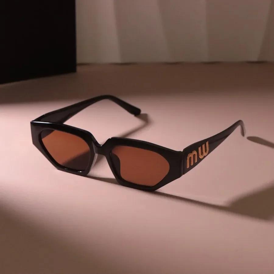 Fashion Small Sunglasses Women Men Casual Rectangle Designer Sun Glasses Male Female Brand Elegant Travel Oculos De Sol Other
Fashion Small Sunglasses Women Men Casual Rectangle Designer Sun Glasses Male Female Brand Elegant Travel Oculos De Sol Other