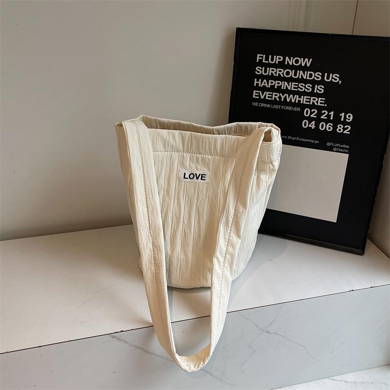 Autumn And Winter Messenger Bag College Casual Large Capacity Striped Underarm Bucket Bag Women S Bag Shoulder Bag белый
Autumn And Winter Messenger Bag College Casual Large Capacity Striped Underarm Bucket Bag Women S Bag Shoulder Bag белый