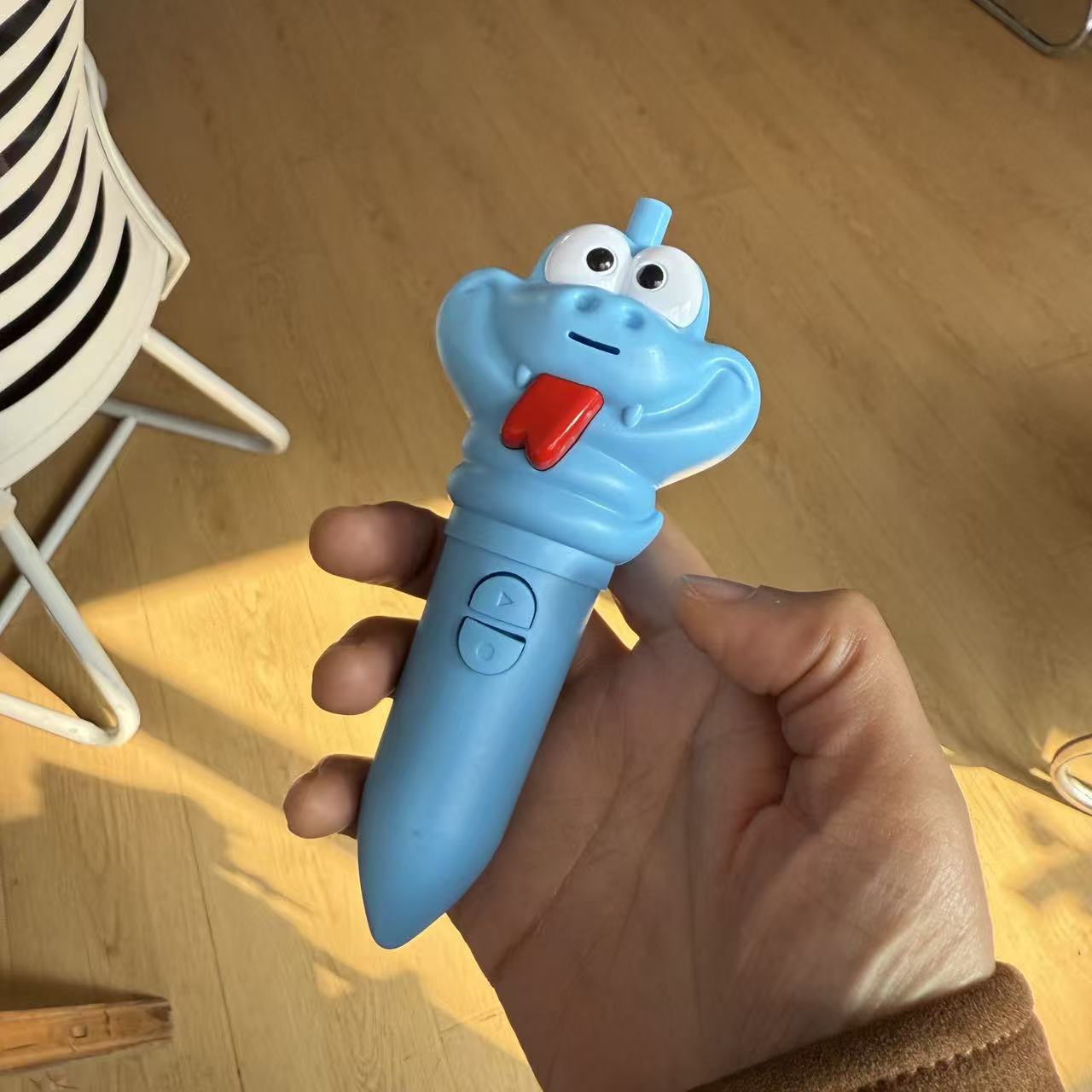 Zootopia 2 Gary The Snake Antivenom Pen Voice Recorder 60S Mini Recorder 2-In-1 Movie Cosplay Prop Gift
Zootopia 2 Gary The Snake Antivenom Pen Voice Recorder 60S Mini Recorder 2-In-1 Movie Cosplay Prop Gift