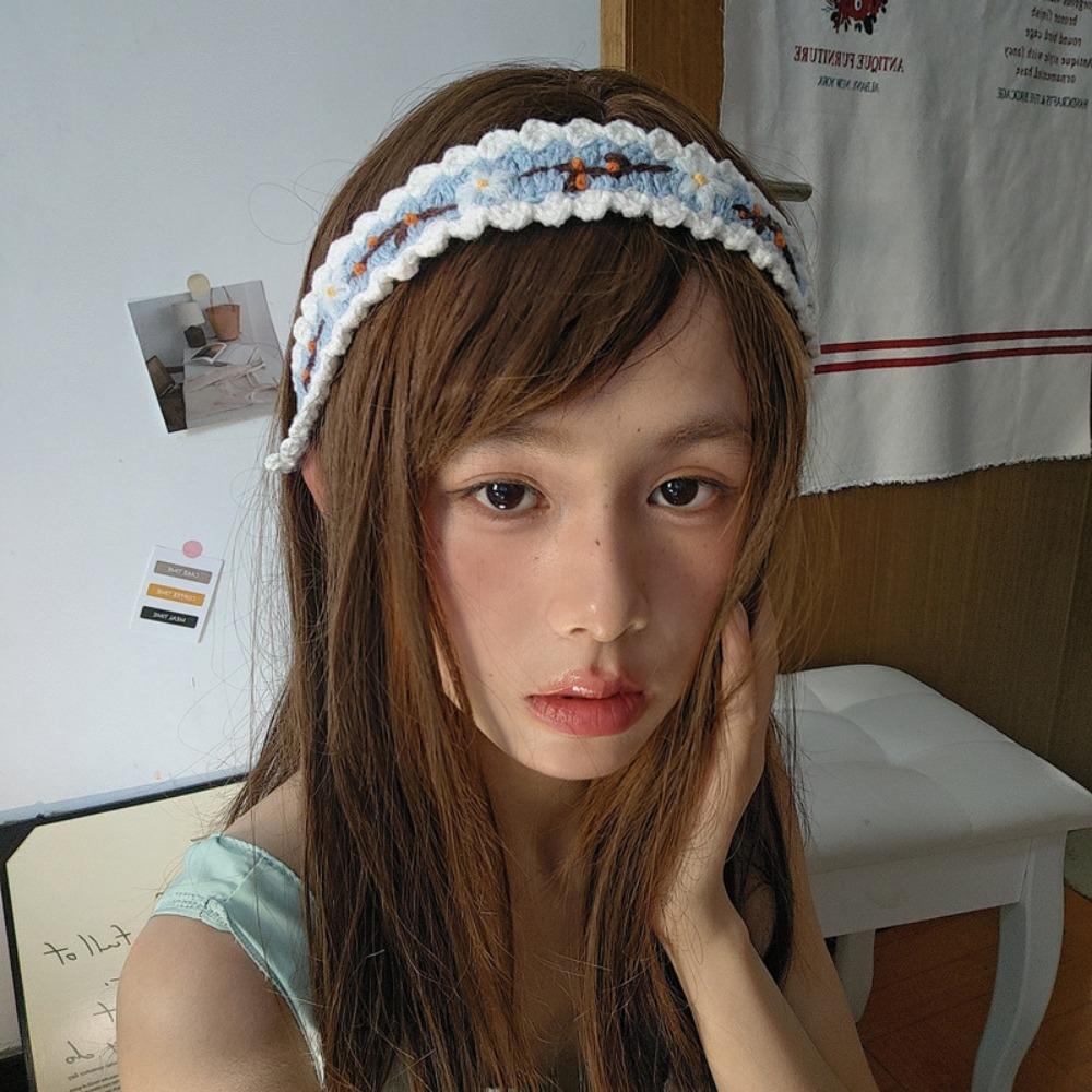 Embroidered Crochet Hair Band Woolen Yarn Pastoral Style Hair Band Knitted Flower Headband Girls синій
Embroidered Crochet Hair Band Woolen Yarn Pastoral Style Hair Band Knitted Flower Headband Girls синій