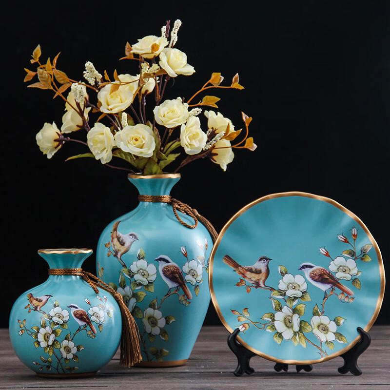 Yudu Ceramic Vase & Decor Set
Yudu Ceramic Vase & Decor Set