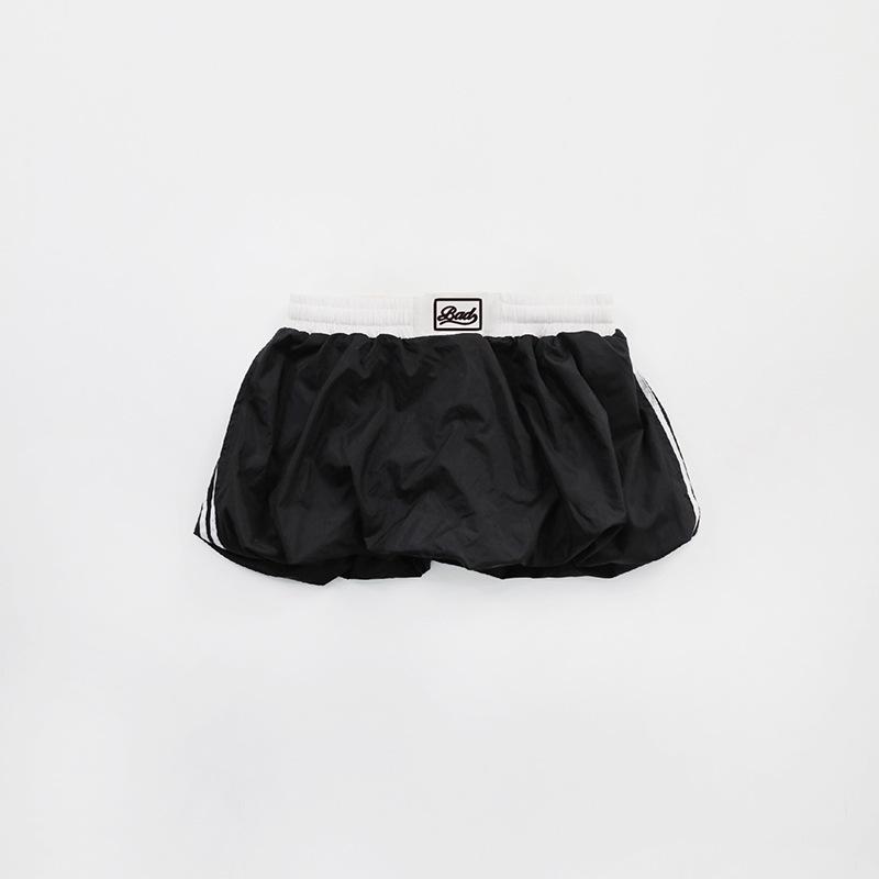 Badblood BCAC Series American Hot Girl A-Line Mini Skirt - Niche, Sexy, Puffy, Versatile Skirt Medium чорний
Badblood BCAC Series American Hot Girl A-Line Mini Skirt - Niche, Sexy, Puffy, Versatile Skirt Medium чорний