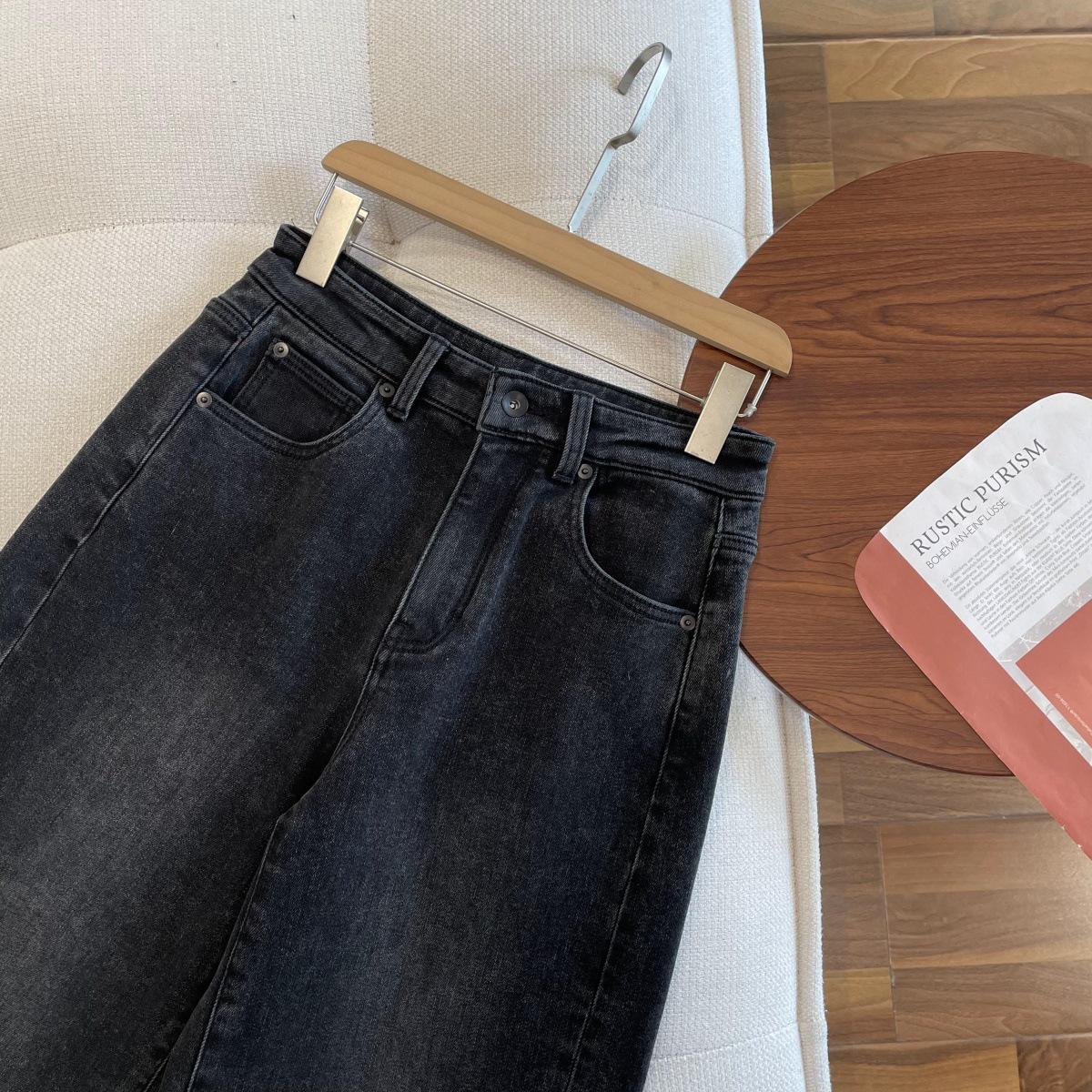 J*B Family Stylish German Heat-Storing Velvet Elastic Jeans with Small Curved Blade Design 29
J*B Family Stylish German Heat-Storing Velvet Elastic Jeans with Small Curved Blade Design 29