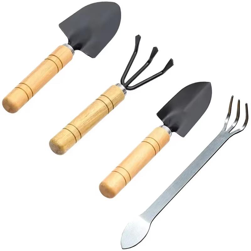 1Pcs Stainless Steel Root Rake Bonsai Potted Plants 3-Prong Loosen Soil Tools Handheld Rustproof Rake Home Gardening Tools
1Pcs Stainless Steel Root Rake Bonsai Potted Plants 3-Prong Loosen Soil Tools Handheld Rustproof Rake Home Gardening Tools