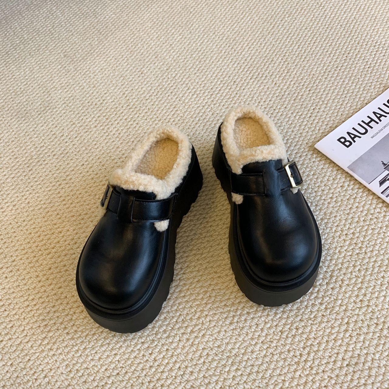 2025 autumn and winter cotton shoes, small lazy bag head slippers, women wear lamb wool muffin, thick sole height increase half slippers 35
2025 autumn and winter cotton shoes, small lazy bag head slippers, women wear lamb wool muffin, thick sole height increase half slippers 35