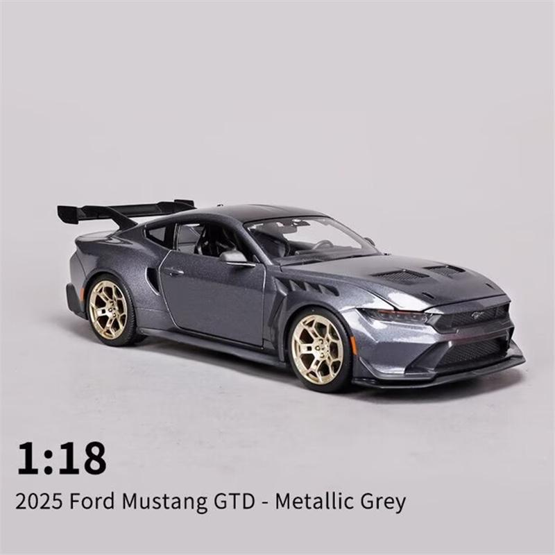 1:18 2025 Ford Mustang GTD Alloy Muscle Sports Car Model Diecasts Metal Track Racing Car Vehicles Model Simulation Kids Toy Gift
1:18 2025 Ford Mustang GTD Alloy Muscle Sports Car Model Diecasts Metal Track Racing Car Vehicles Model Simulation Kids Toy Gift