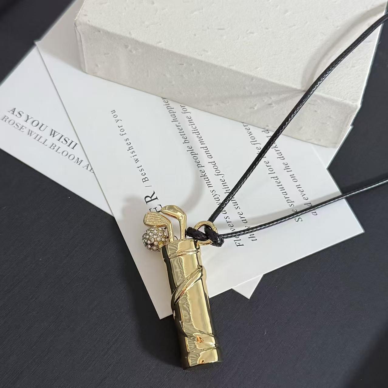 Elegant Light Luxury Baseball Pendant Necklace - Trendy, Simple, Unique Design for a Stylish Statement
Elegant Light Luxury Baseball Pendant Necklace - Trendy, Simple, Unique Design for a Stylish Statement