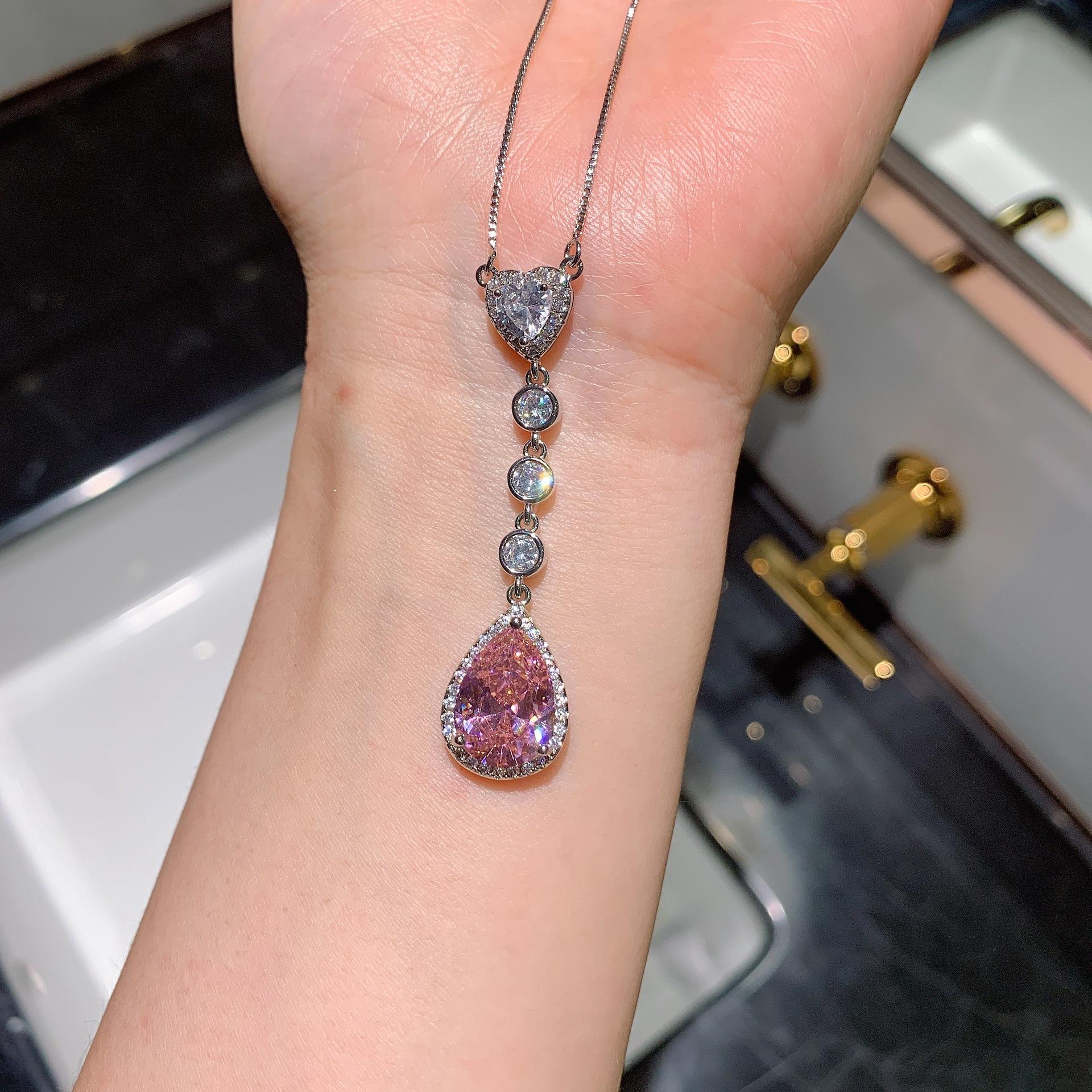 Jewelry Simulation Pink Diamond Water Drop Pendant Water Drop Earrings Necklace Female Color Treasure Set
Jewelry Simulation Pink Diamond Water Drop Pendant Water Drop Earrings Necklace Female Color Treasure Set