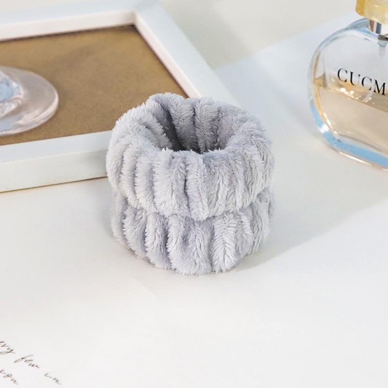 Жіноча пов язка для волосся з бантом: Аксесуар для волосся з коралового флісу
Жіноча пов язка для волосся з бантом: Аксесуар для волосся з коралового флісу