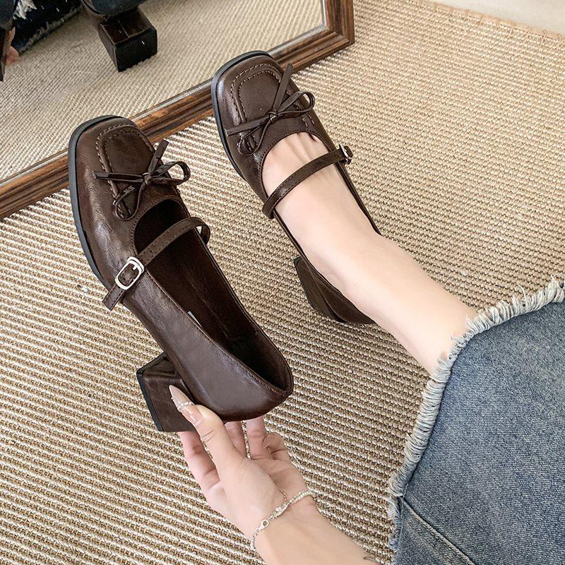 Skirt autumn temperament new thick heel French with bow light mouth single shoes 2025 gentle wind Mary Jane shoes women 40
Skirt autumn temperament new thick heel French with bow light mouth single shoes 2025 gentle wind Mary Jane shoes women 40
