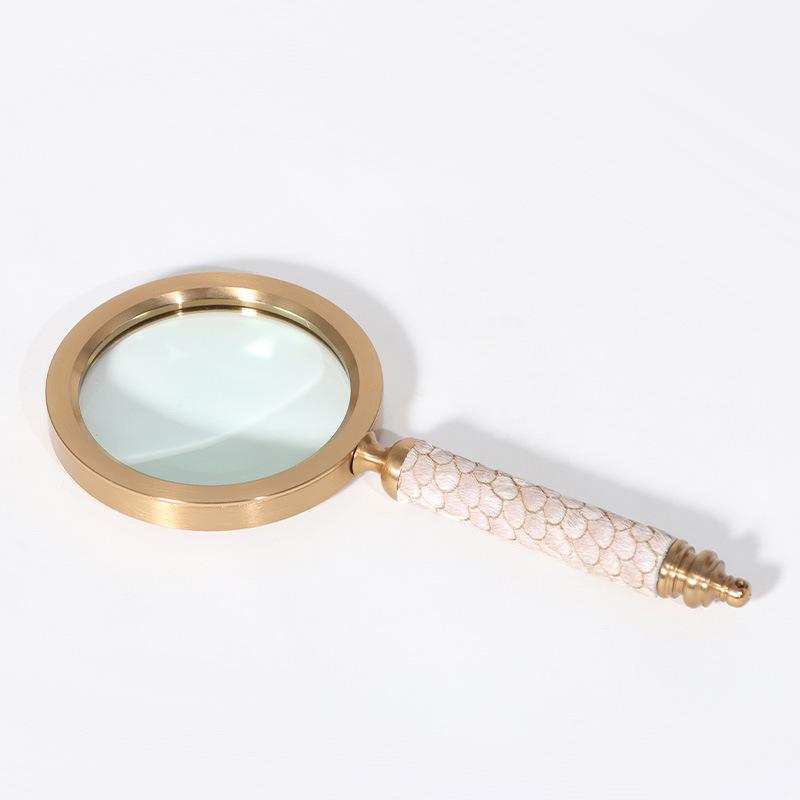 Horse Hair Decoration, Antique Bronze Magnifying Glass, Home Sample Room Decoration, Office Decoration
Horse Hair Decoration, Antique Bronze Magnifying Glass, Home Sample Room Decoration, Office Decoration