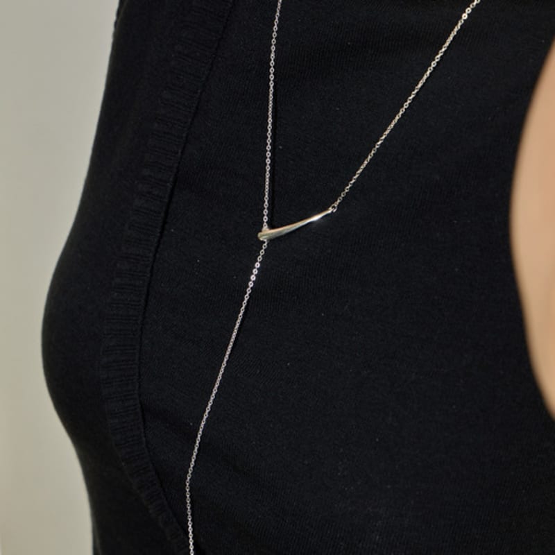 SULTANA Trace silhouette necklace free
SULTANA Trace silhouette necklace free