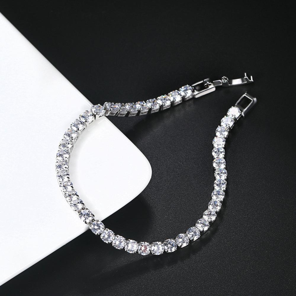Elegant Rhinestone Bracelet for Women: Luxurious, Niche Design with Zircon Accents, Ideal for Couples – Top European and American Seller
Elegant Rhinestone Bracelet for Women: Luxurious, Niche Design with Zircon Accents, Ideal for Couples – Top European and American Seller