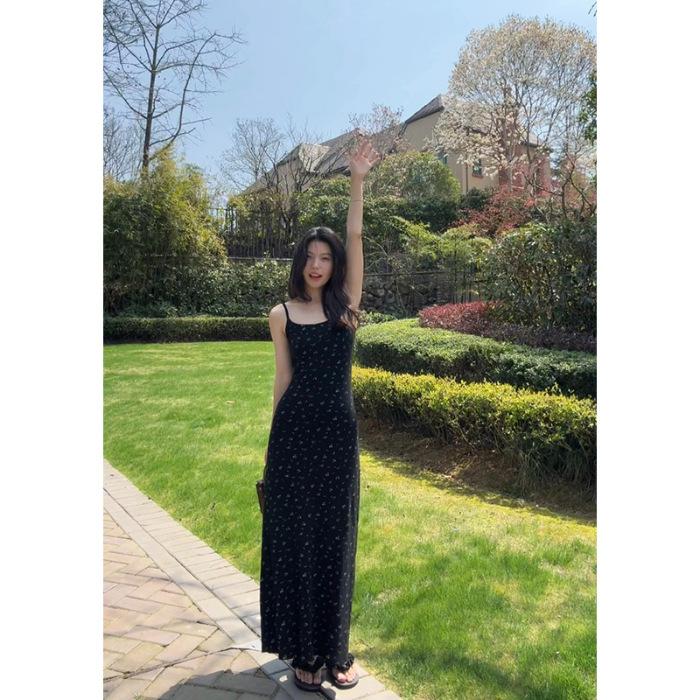 Tea break French black suspender floral fishtail dress women s summer new slim long skirt S чёрный
Tea break French black suspender floral fishtail dress women s summer new slim long skirt S чёрный