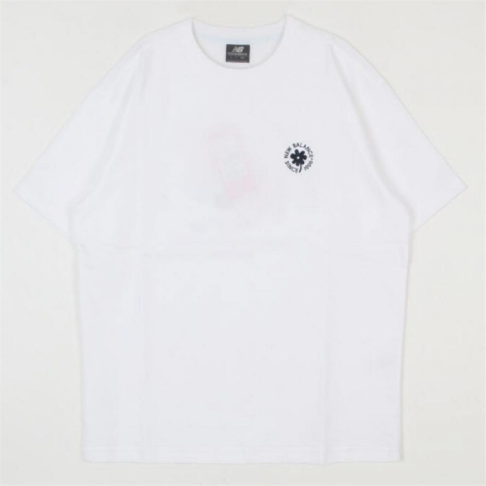 New Balance Uni EssenTial Flower T shirT Aa Nbnefco233 1.NBNEFCO233 10/L
New Balance Uni EssenTial Flower T shirT Aa Nbnefco233 1.NBNEFCO233 10/L