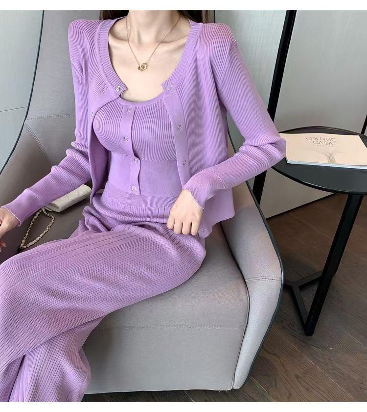 Autumn Casual Three-Piece Sports Suit: Cardigan and Glutinous Rice Style Large
Autumn Casual Three-Piece Sports Suit: Cardigan and Glutinous Rice Style Large