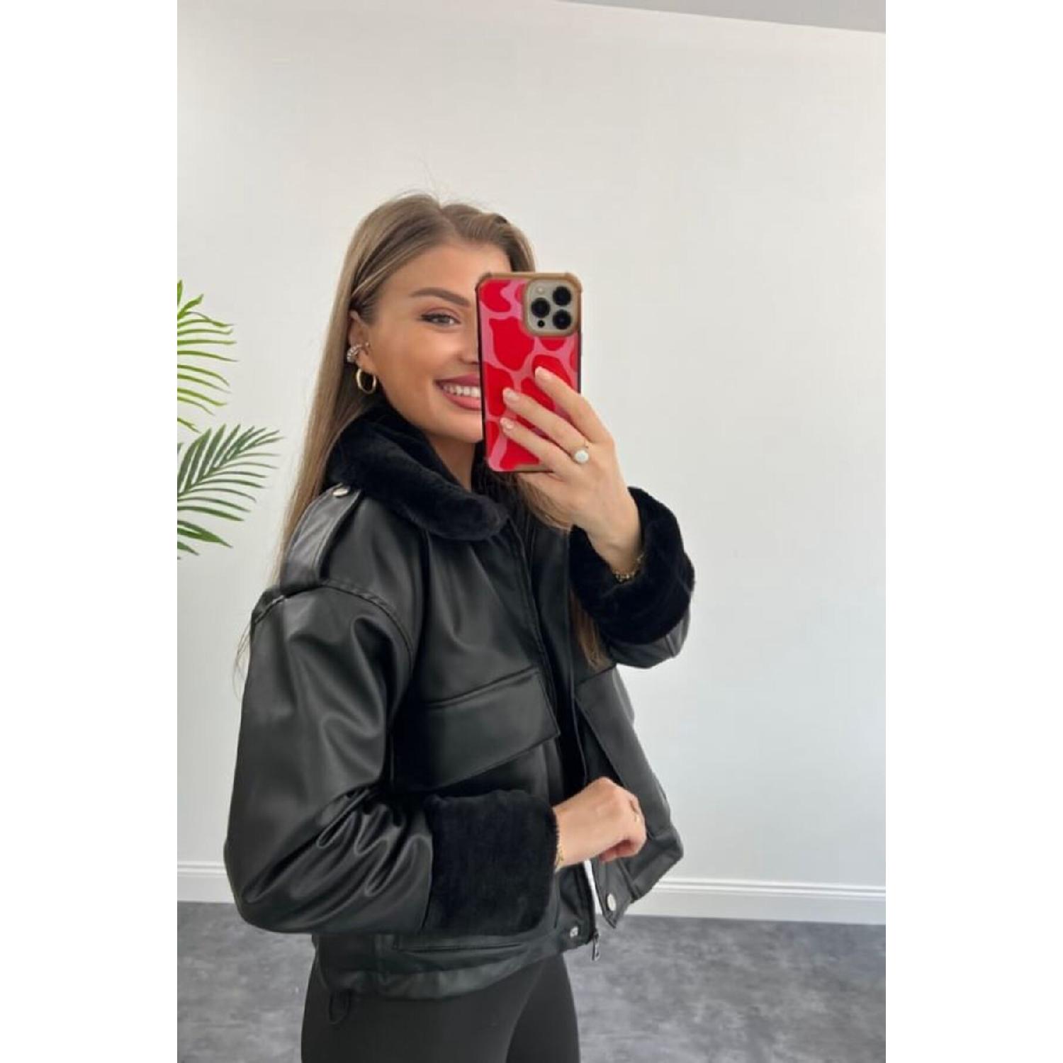 Black Women s Leather Coat With Complete Silk Fur Inside Standard Fit Suitable For S - M - L Sizes Standart 
Black Women s Leather Coat With Complete Silk Fur Inside Standard Fit Suitable For S - M - L Sizes Standart