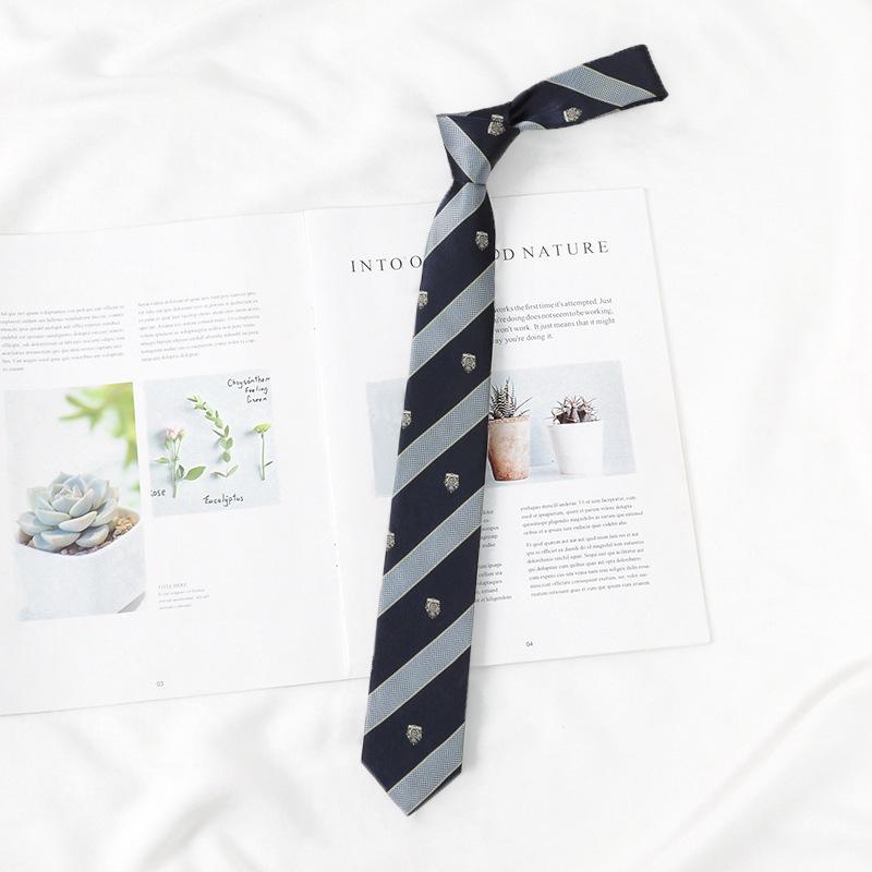 Fashion Classic Small Tie Striped Pattern Formal Neckwear Lightweight Comfortable Material Suitable for Various Occasions and Outfits One Size
Fashion Classic Small Tie Striped Pattern Formal Neckwear Lightweight Comfortable Material Suitable for Various Occasions and Outfits One Size