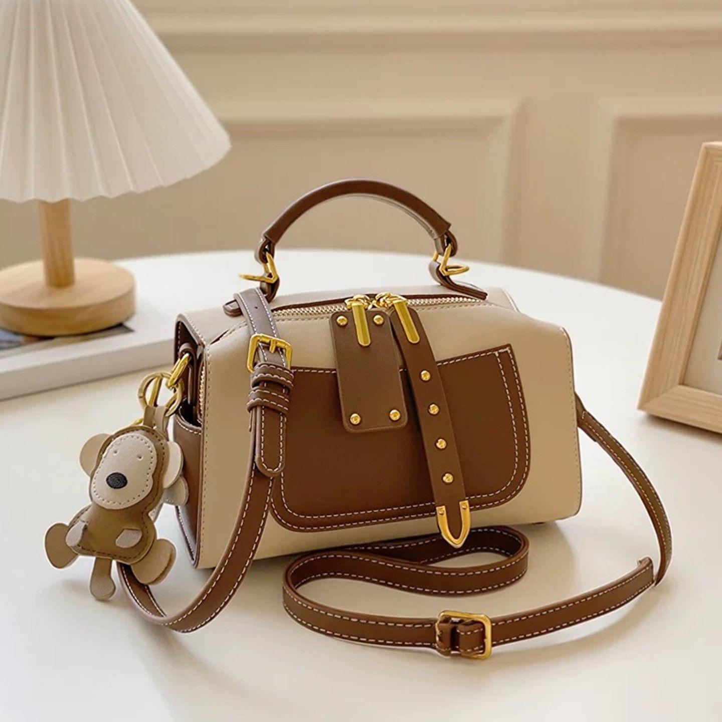 New Fashion Light Luxury Women s Handbags Contrasting Color Commuter Ladies Pillow Bag Casual Simple Shoulder Oblique Span Bags for Wife Birthday Gift бежевий
New Fashion Light Luxury Women s Handbags Contrasting Color Commuter Ladies Pillow Bag Casual Simple Shoulder Oblique Span Bags for Wife Birthday Gift бежевий