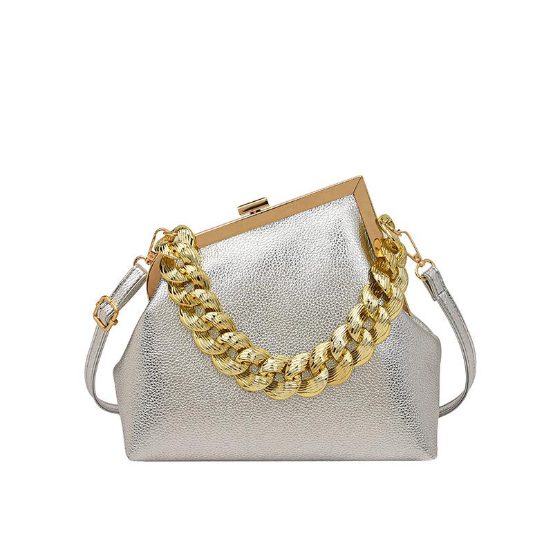 Vintage Large Chain Women Shoulder Crossbody Bags High Quality Luxury Solid Color PU Leather Female Handbags Female Tote Purses
Vintage Large Chain Women Shoulder Crossbody Bags High Quality Luxury Solid Color PU Leather Female Handbags Female Tote Purses