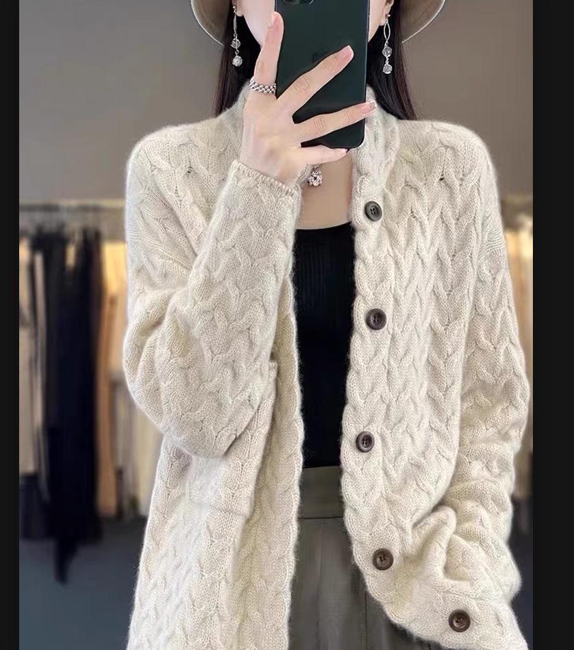 Женский кардиган свитер крупной кабельной вязки со стойкой - Европейский стиль, Длинный рукав, Свободный крой, Однотонный, Шерсть S
Женский кардиган свитер крупной кабельной вязки со стойкой - Европейский стиль, Длинный рукав, Свободный крой, Однотонный, Шерсть S