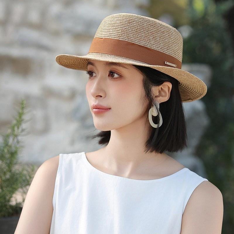 Summer Womens Straw Hat With Wide Brim Sun Protection For Beach And Vacation темно-коричневого кольору
Summer Womens Straw Hat With Wide Brim Sun Protection For Beach And Vacation темно-коричневого кольору