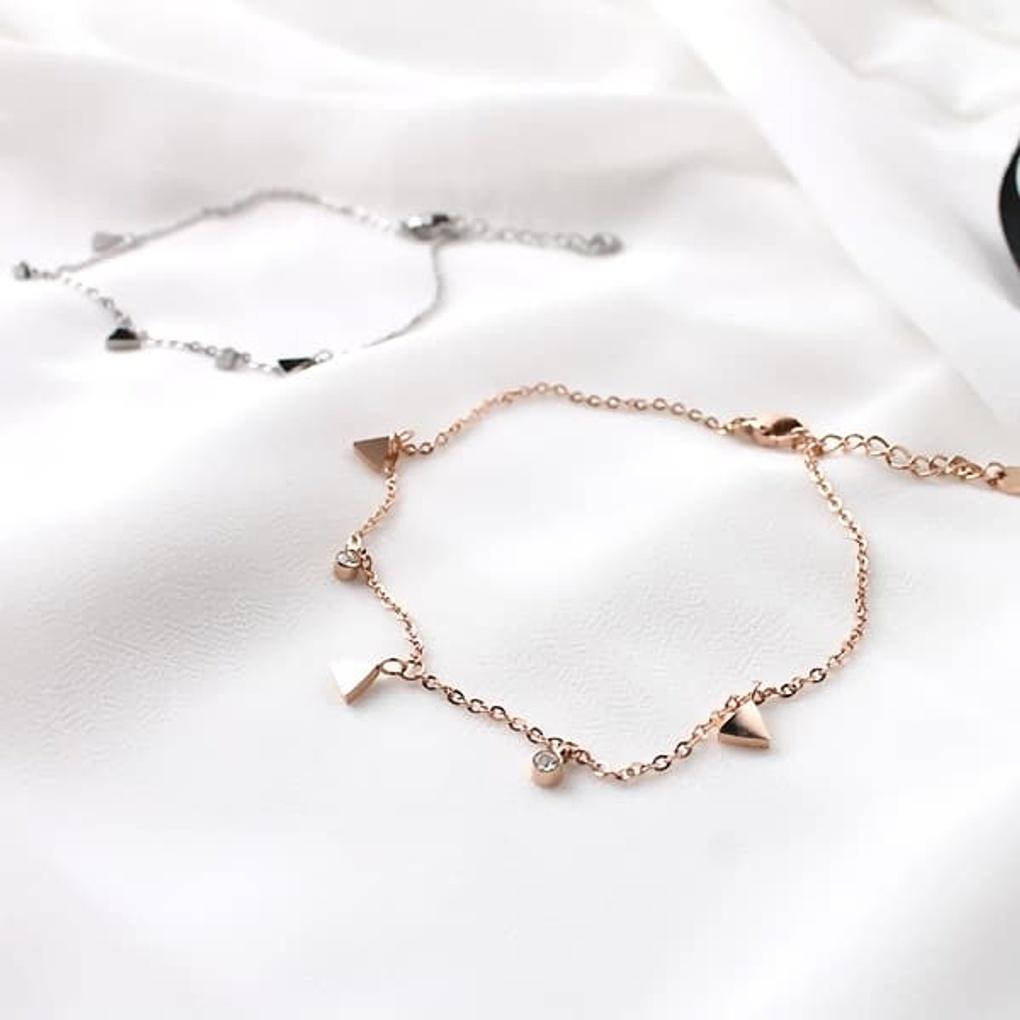 Women s Daily Stainless Steel Triangle Cubic Anklet Bracelet Pink Gold (+1500)
Women s Daily Stainless Steel Triangle Cubic Anklet Bracelet Pink Gold (+1500)