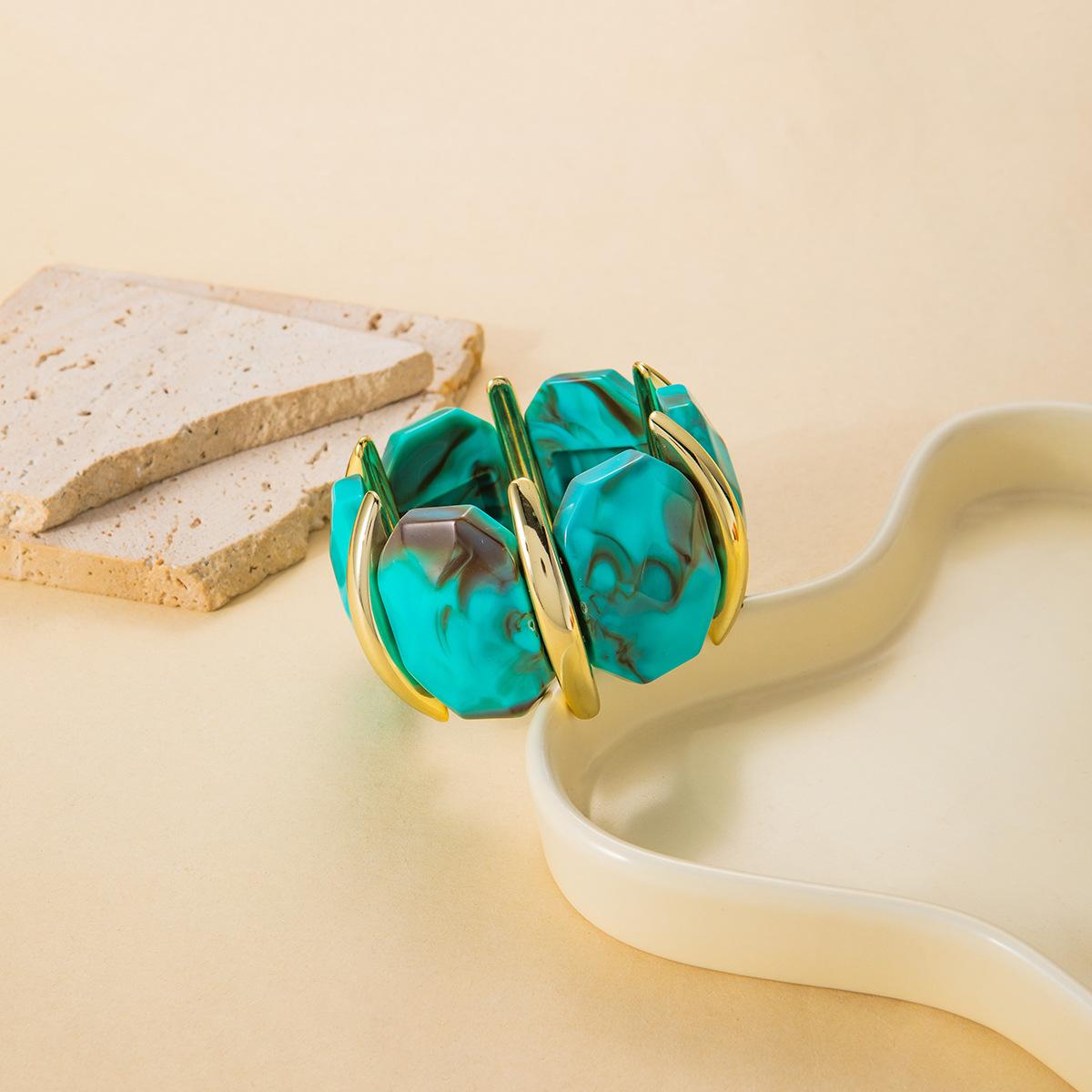 Personalized Amber High-End Bracelet Light Luxury Atmosphere Irregular Geometric Bracelet Niche Personalized Fashion Jewelry
Personalized Amber High-End Bracelet Light Luxury Atmosphere Irregular Geometric Bracelet Niche Personalized Fashion Jewelry