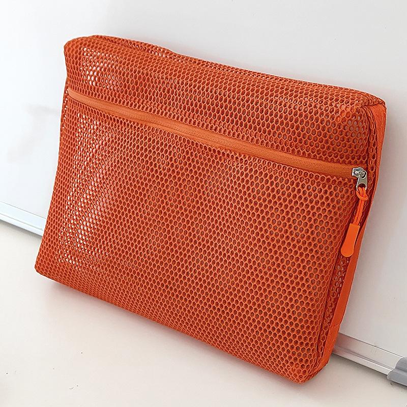 1PCS Casual Nylon Makeup Bursh Storage Pouch Hand-held with Zipper Cosmetic Bag Multipurpose Mesh Mesh Pouch Travel Case
1PCS Casual Nylon Makeup Bursh Storage Pouch Hand-held with Zipper Cosmetic Bag Multipurpose Mesh Mesh Pouch Travel Case