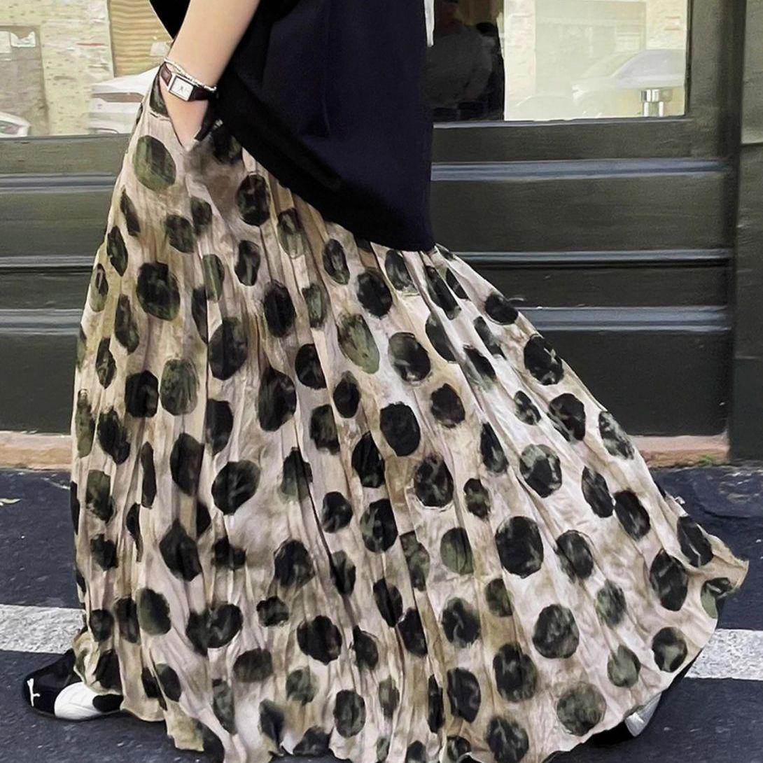 Retro Women s Printed Half Skirt Covers The Hips To Show Off A Slim Temperament High Waist Polka Dot Summer Long Skirt for Women 2XL
Retro Women s Printed Half Skirt Covers The Hips To Show Off A Slim Temperament High Waist Polka Dot Summer Long Skirt for Women 2XL