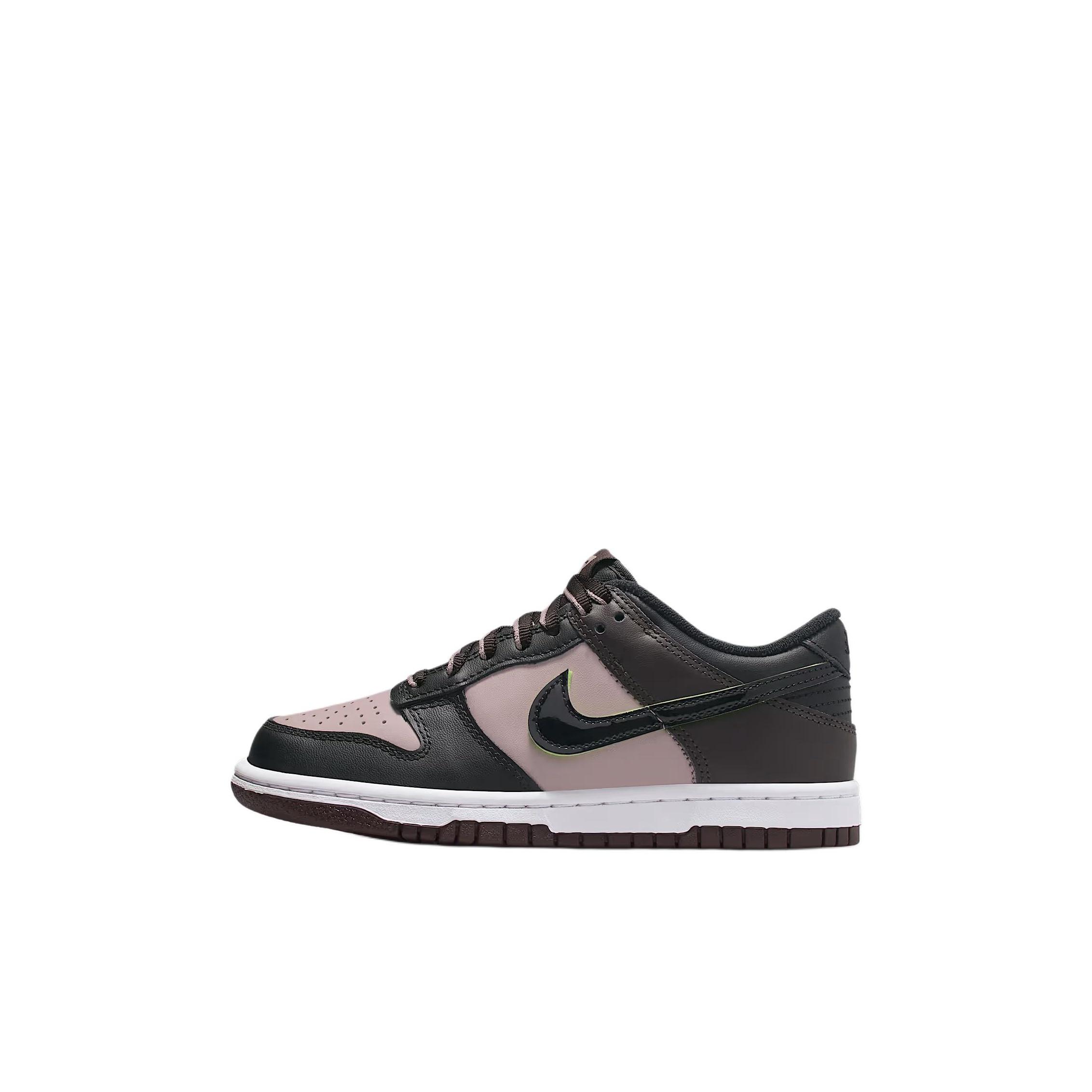 Nike Dunk Low SE GS Particle Rose Black Kids Sneakers Pink HQ1957-600 37.5
Nike Dunk Low SE GS Particle Rose Black Kids Sneakers Pink HQ1957-600 37.5