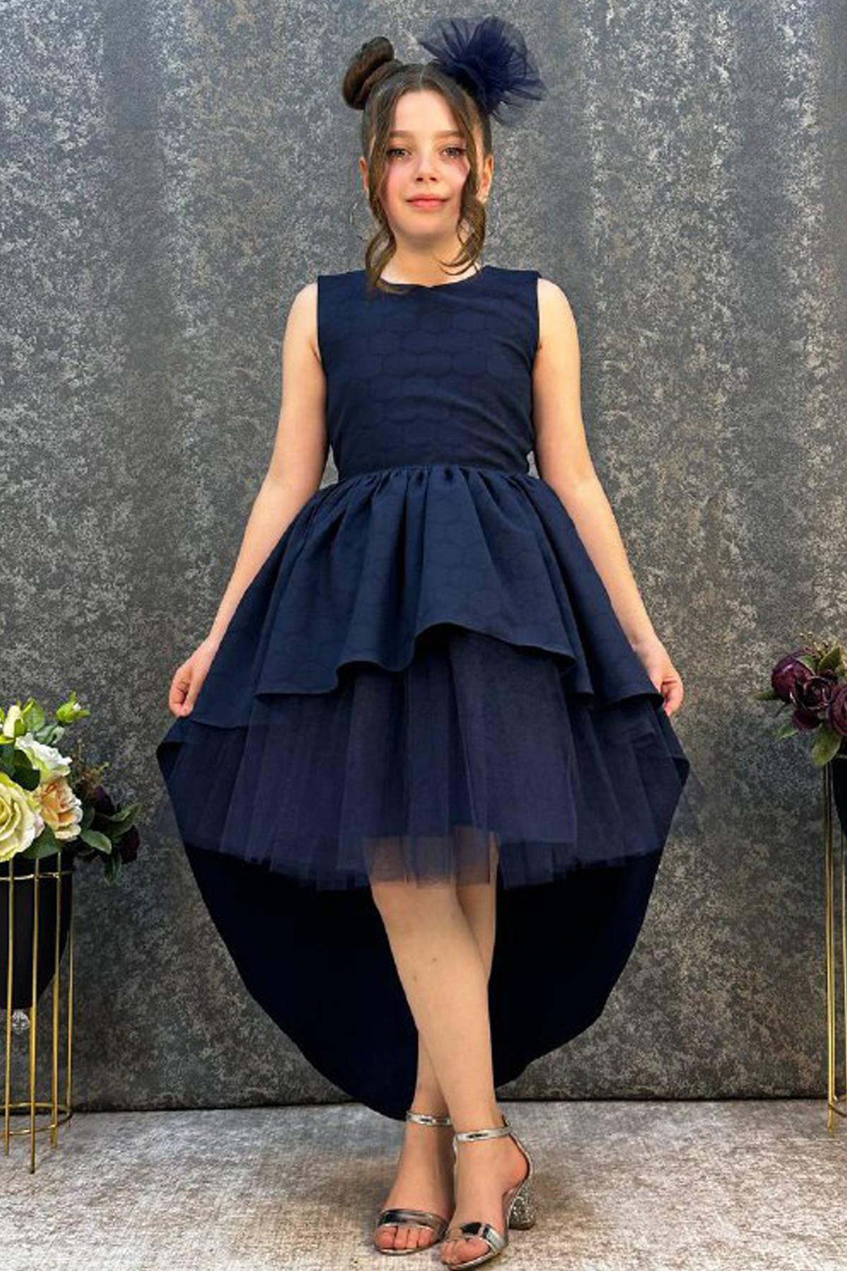 Girl Child s Navy Blue Evening Dress with Short Tulle Detailed Back Long Ribbon Detail 6-9 Years
Girl Child s Navy Blue Evening Dress with Short Tulle Detailed Back Long Ribbon Detail 6-9 Years