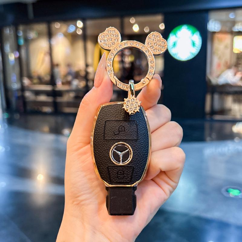 Mercedes-Benz Key Case Compatible with GLK300, GLA200, V260L, GLE, GLC, C-Class.
Mercedes-Benz Key Case Compatible with GLK300, GLA200, V260L, GLE, GLC, C-Class.