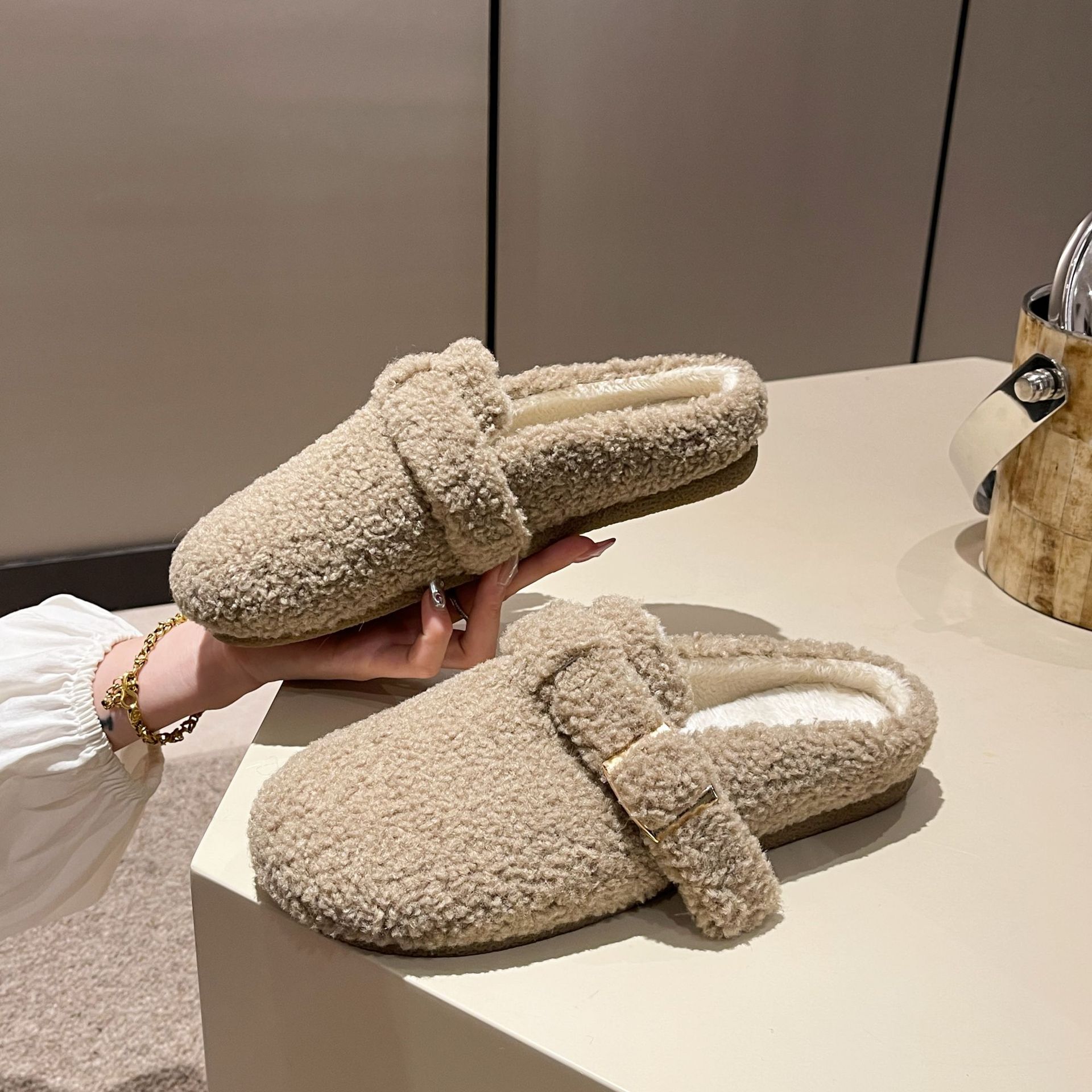 Женские мягкая подошва большой размер утолщенные зимние теплые меховые на одной толстой подкладке ботильоны до щиколотки нескользящие походные спортивные хлопковые тапочки 40 хаки