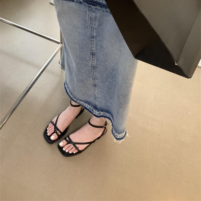 Fashion Fashion Elegant Narrow Band Clip Toe SandalsShoes 2025 New Summer Gladiator Women Shoes Ladies Comfort Flats Beach Sandalias 35 чёрный
Fashion Fashion Elegant Narrow Band Clip Toe SandalsShoes 2025 New Summer Gladiator Women Shoes Ladies Comfort Flats Beach Sandalias 35 чёрный